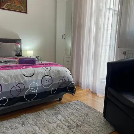 Jana Royal Zarkovo Beograd