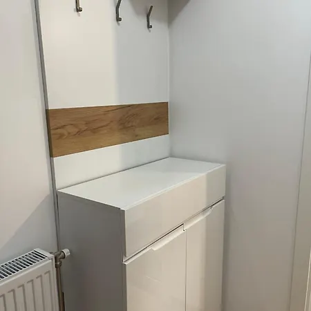 Jana Royal Zarkovo Beograd