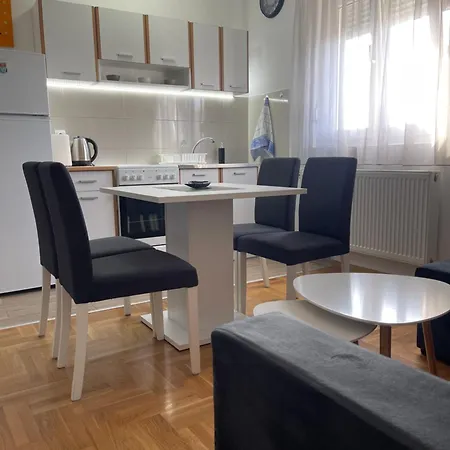Lejlighed Jana Royal Zarkovo Beograd