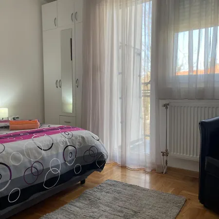 Jana Royal Zarkovo شقة *